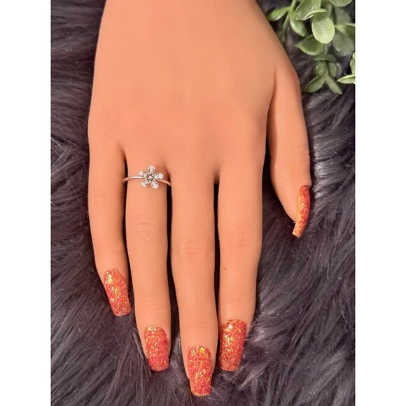 Pandora Dazzling Daisy Ring - Picture 9 of 9